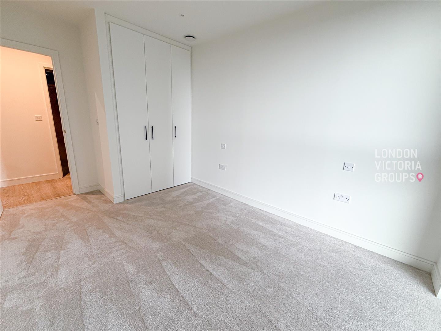 Menara Point, 1 Affinity View, London